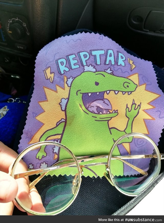 Check out the new glasses wipe I got