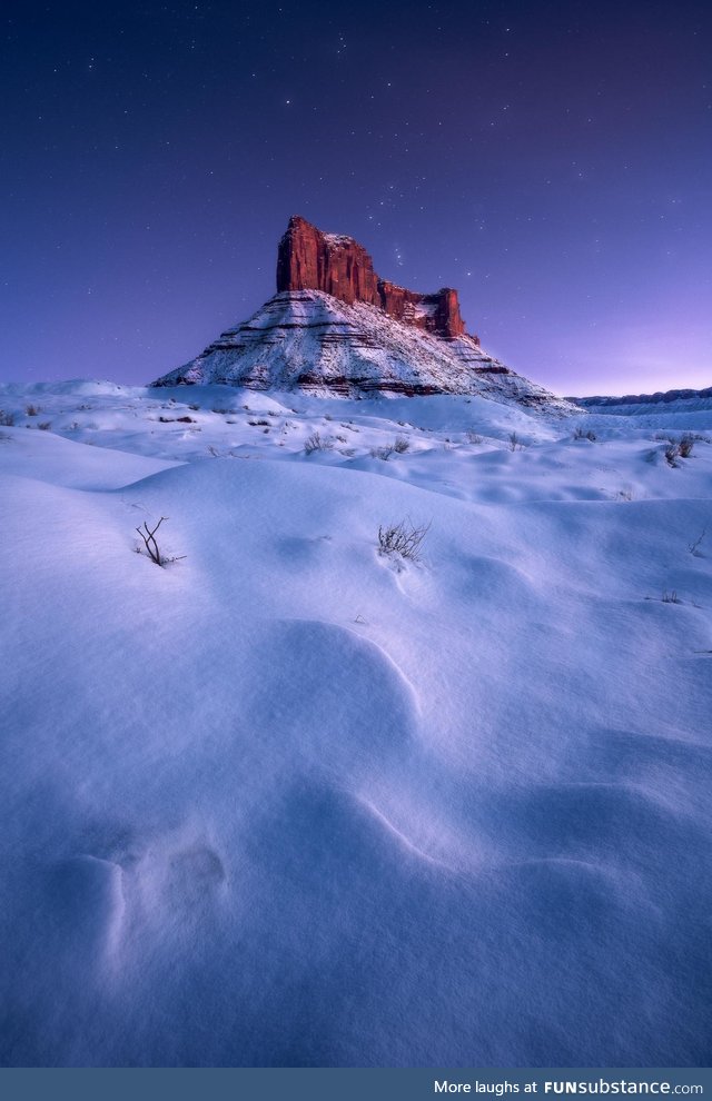 Snow in monument valley