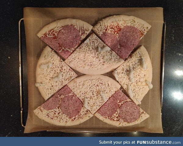 How to bake two pizza's at once!