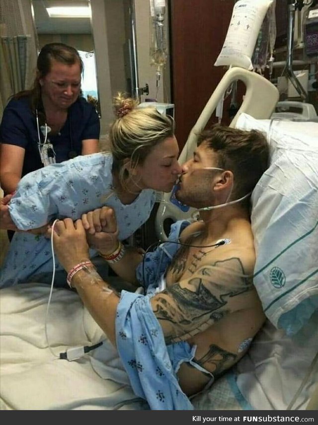 He gave her a ring, she gave him a kidney