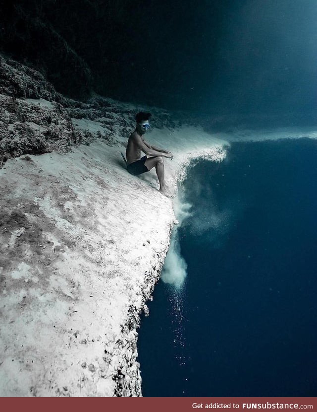 Underwater sea shelf
