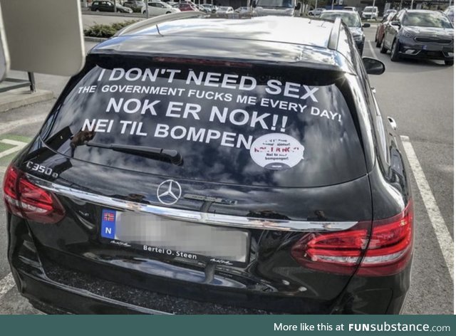 Norwegians protesting against the tolls