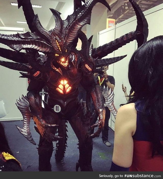 Awesome Diablo 3 cosplay