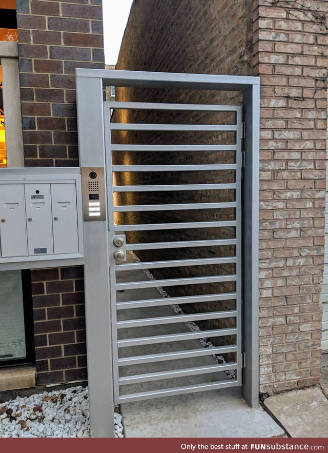 "Security Gate" That can also be used as a ladder