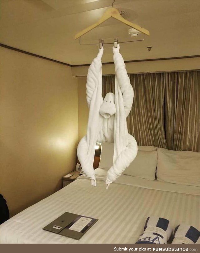 No one: Bali hotel room service: