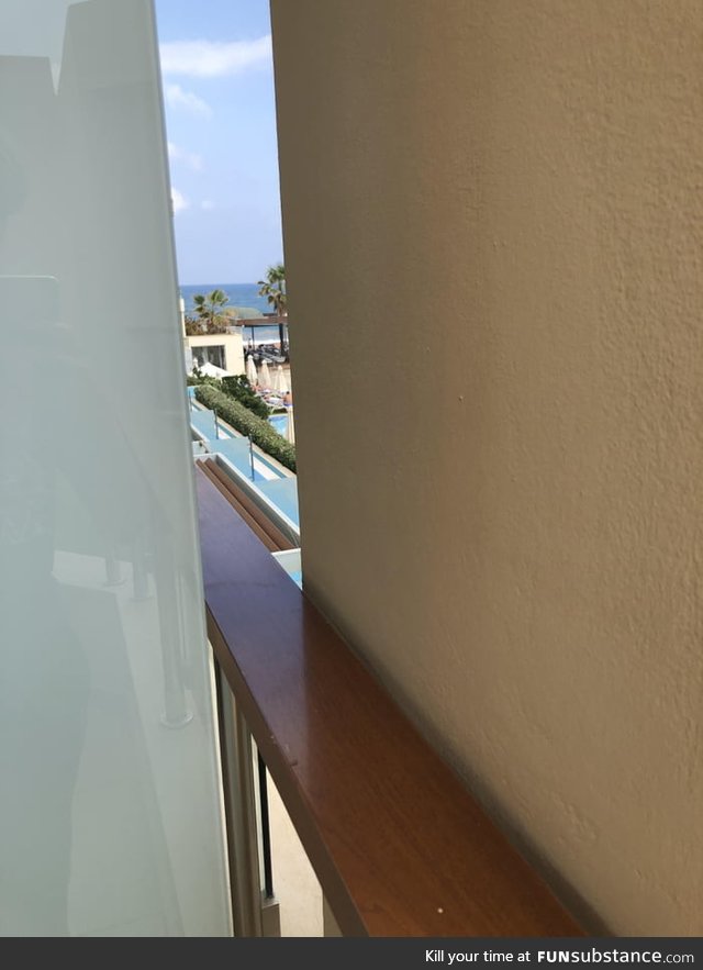 Paid 400&euro; Extra for a view to the sea