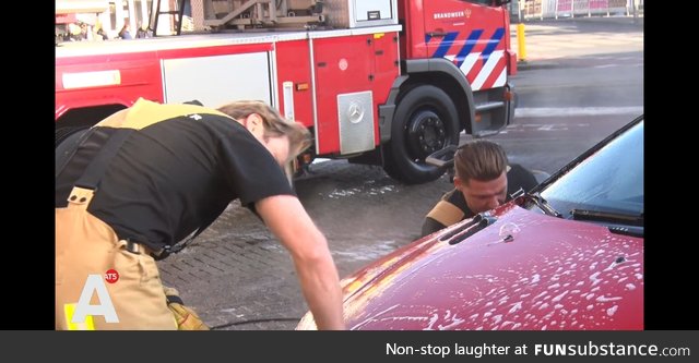 Dutch firefighters washing cars with profits going to help Australian firey bros