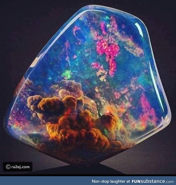 If I ever need a glass eye, it should be made out of a Luz Opal