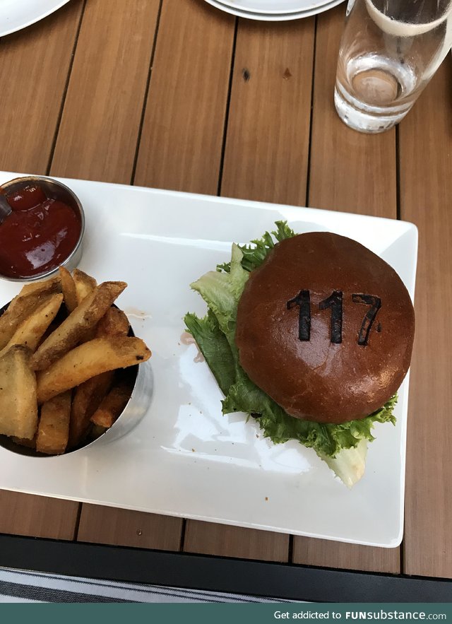 Burger for table 117
