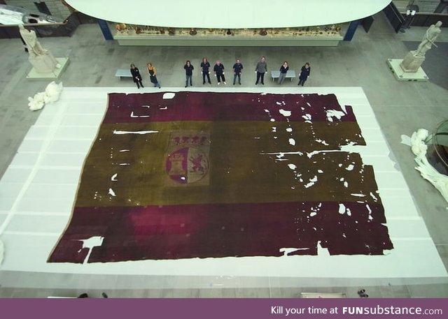 The size of this flag flown on a spanish ship at the battle of Trafalgar (1805)