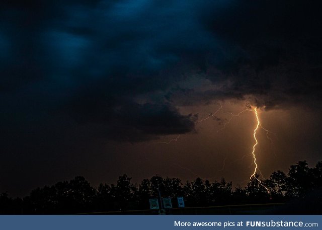 My first ever long exposure lightning photo.. Not the best but still excited how it came