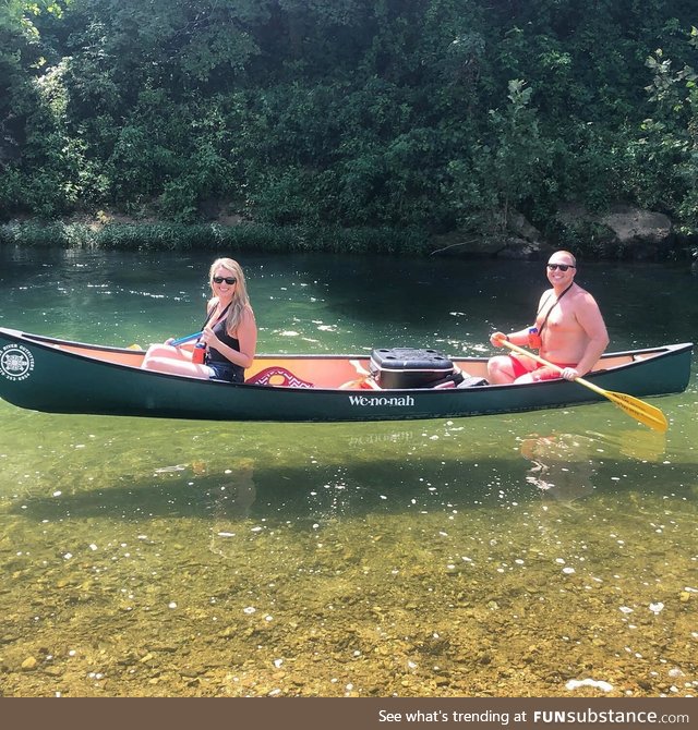 Hovering canoe