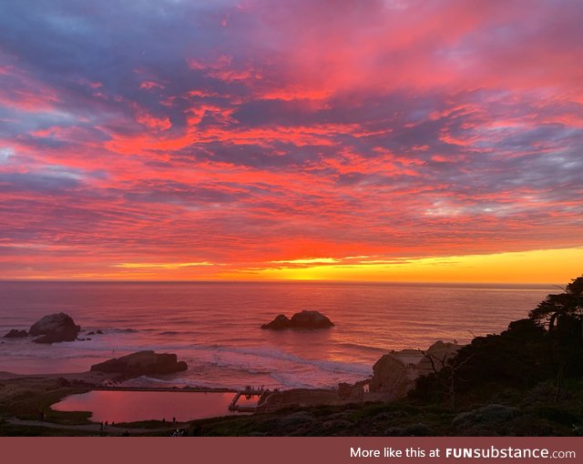 Sutro baths, SF at sunset. Based on the cloud cover, I predicted an epic sunset today!