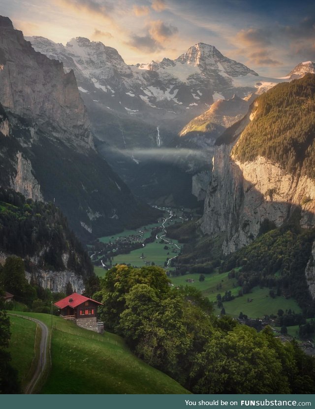 Lauterbrunnen Valley as seen from Wengen, Switzerland. IG @mindz.Eye