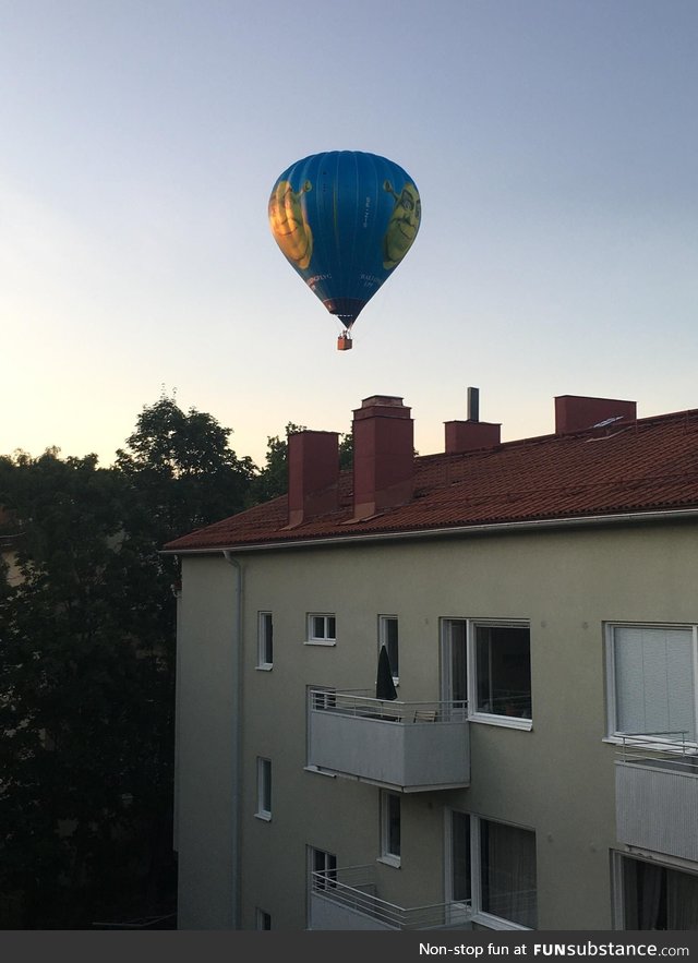 There’s someone that has a hot air ballon with Shrek on it in Stockholm