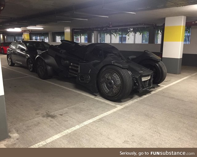 Turns out Bruce Wayne lives in my apartment block!