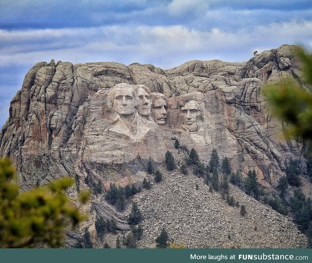 A rare distant look at Mt Rushmore