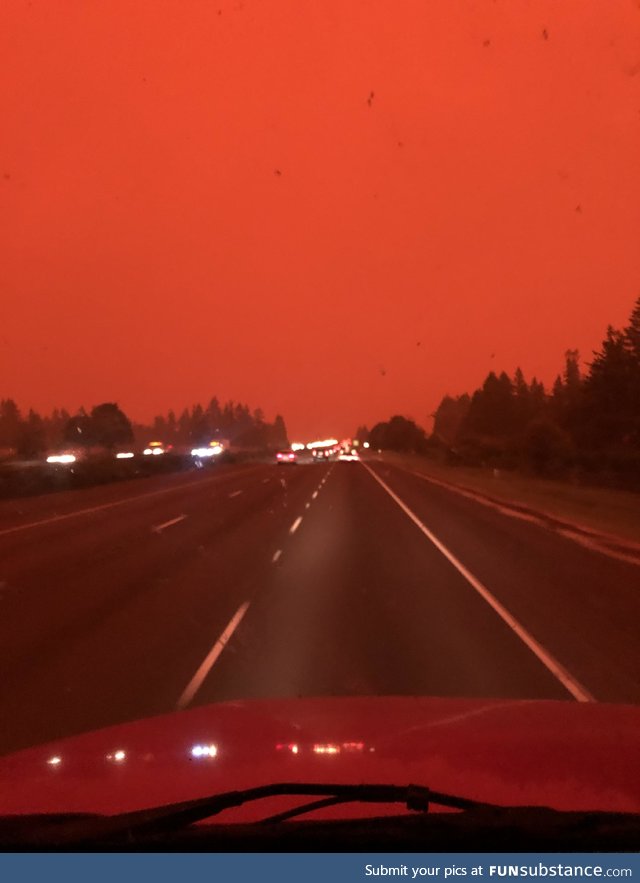 Red Sky Due to Smoke From Oregon Wildfires