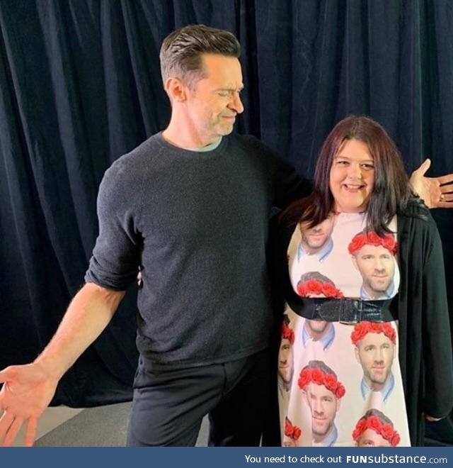 Fan wears a Ryan Reynolds shirt to meet Hugh Jackman