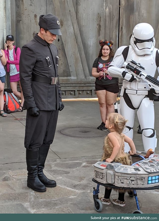 A wholesome Disney moment at the park today