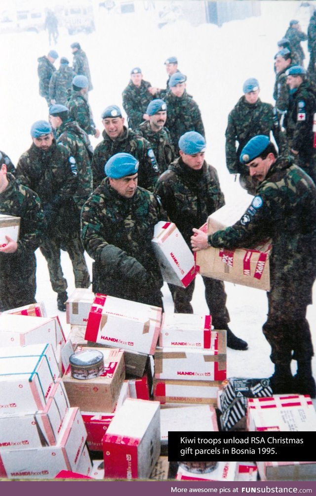 New Zealand Troops receive care packages from home while deployed to Bosnia, 1995