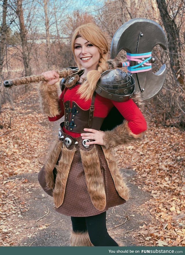 My wife made her own How to Train Your Dragon costume from scratch for Halloween!