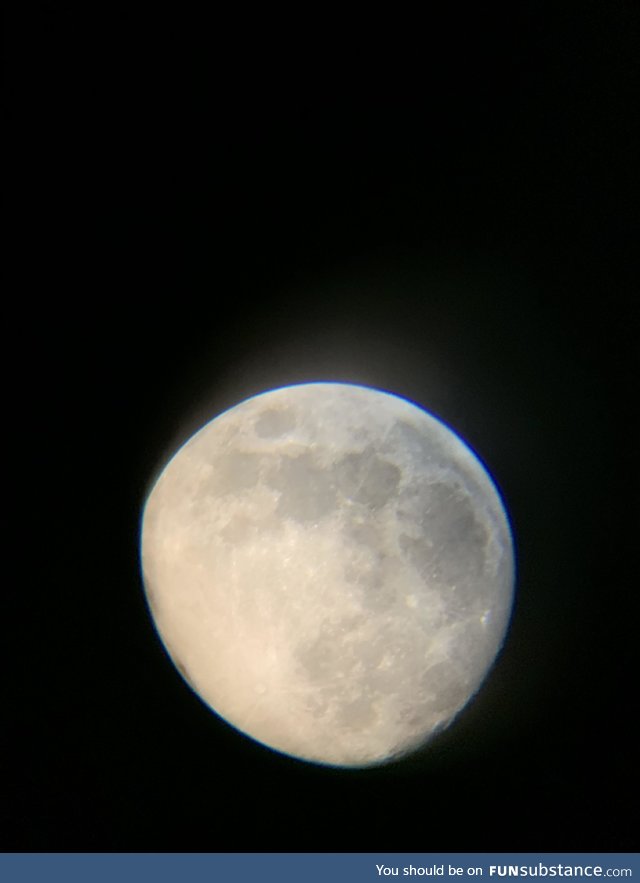 Excuse the quality of the image, but my parents gave me a telescope and I’ve never been