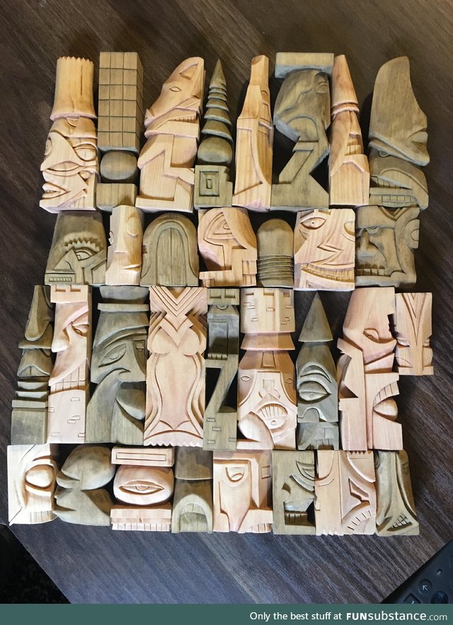 I whittled a chess set! (And finished)