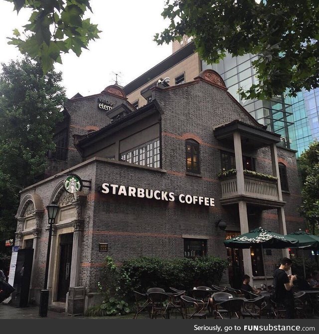 Starbucks in Xintiandi, Shanghai