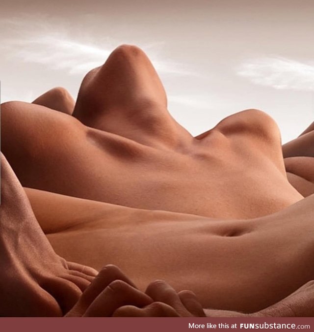 Sand nudes