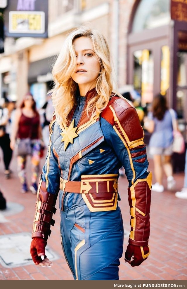 Captain Marvel cosplay