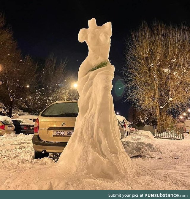 Meanwhile in Madrid, someone sculpted the Venus de Milo out of snow
