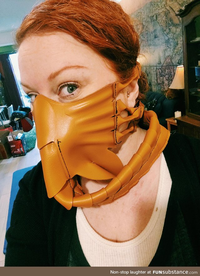 Facehugger mask for the win!