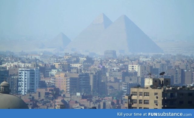 Good perspective of just how big the pyramids really are