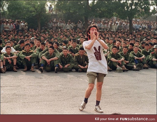 Student protests alone in 1989 Tianmensquare Protests
