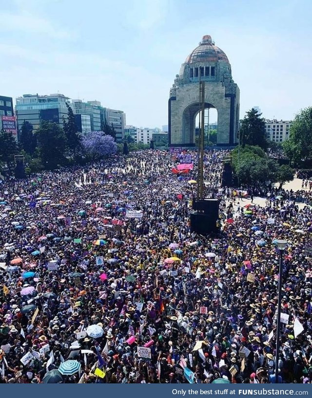 Mexican Women on the streets protesting against femicides today