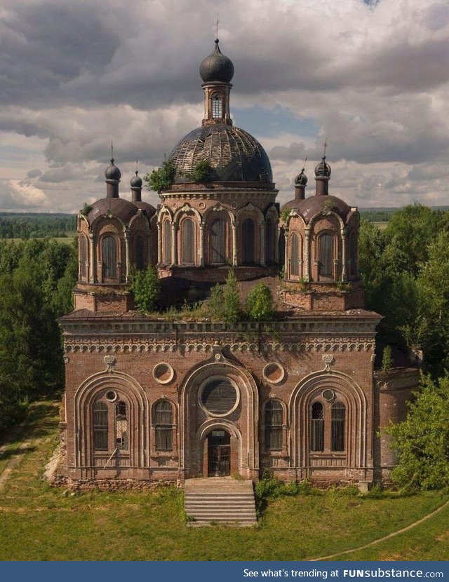 Abandoned churches of Russia