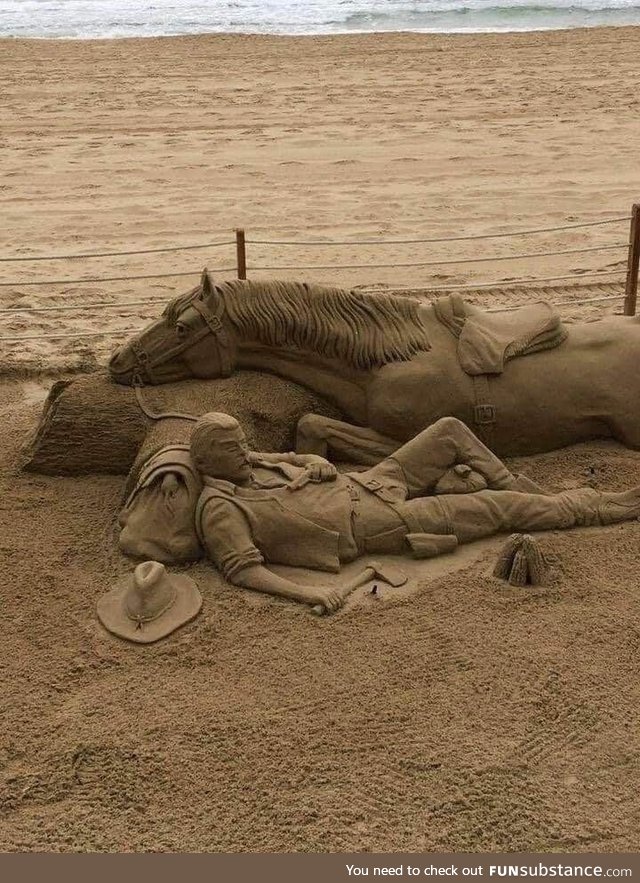When sand imitates art