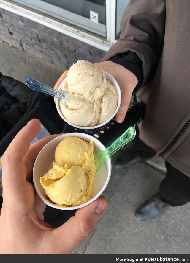 We both ordered one scoop of ice cream. I think the ice cream vendor likes my wife