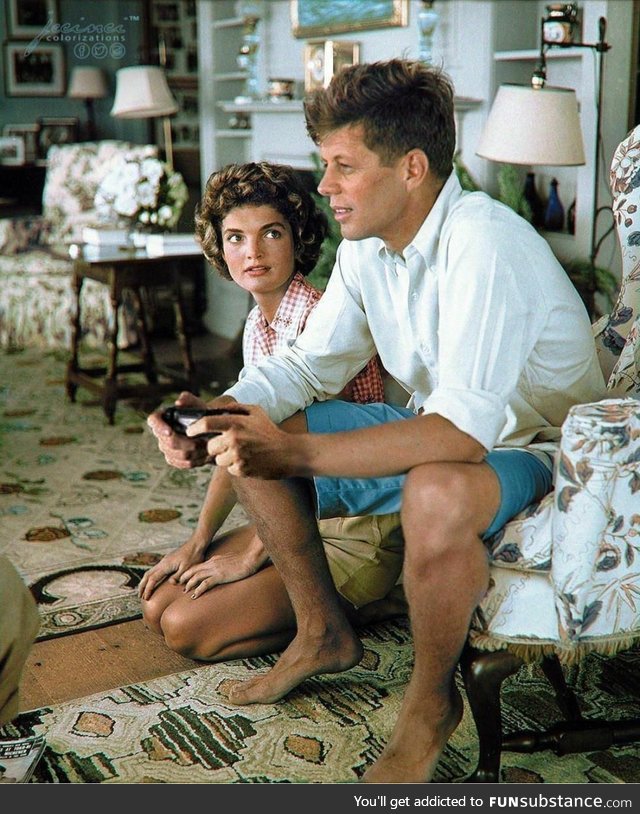 John F. Kennedy attempting to win a round of solo in Fortnite