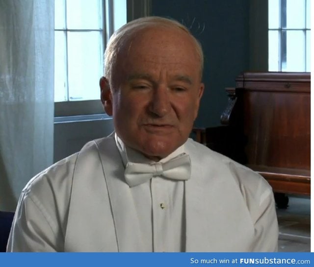Robin williams is seriously starting to look like the old pope