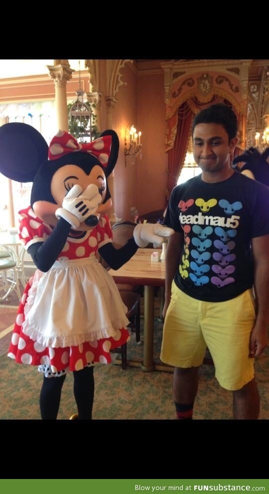 My friend went to disneyland wearing the wrong shirt