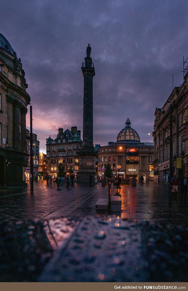 Blue hour in the city (oc)