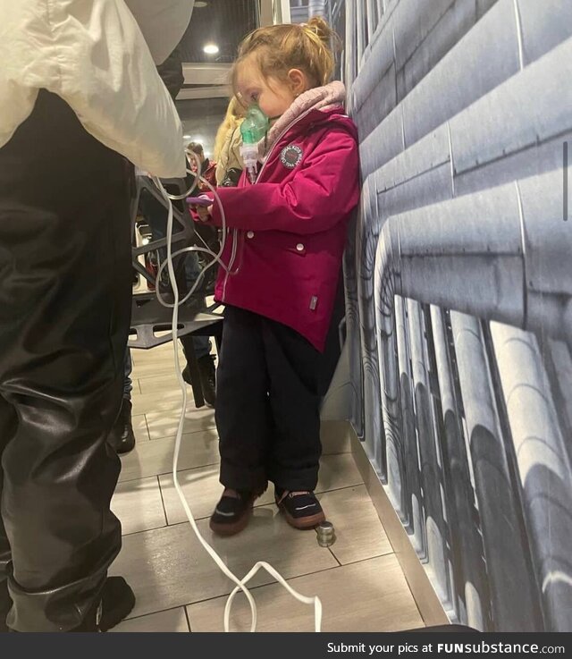 Kyiv. The parents drove to the petrol station to plug in the inhaler needed for the child