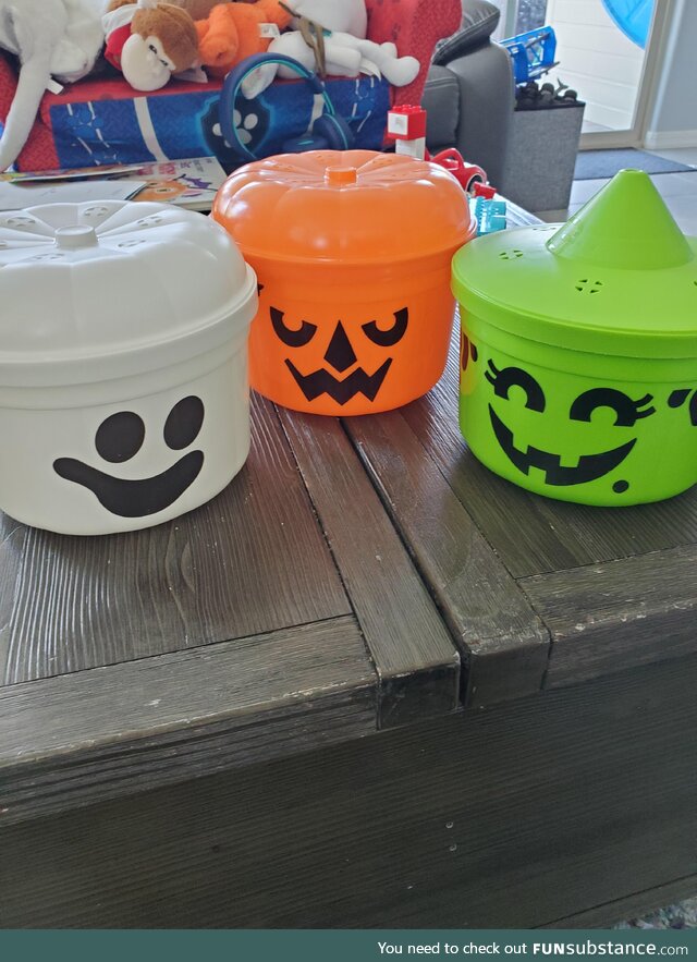 (OC) My McDonald's Halloween buckets from 1986