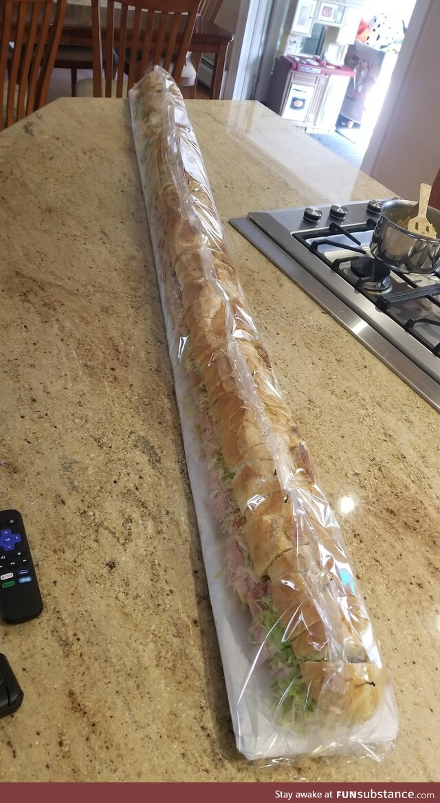 I finally got to buy a 6 ft sandwich