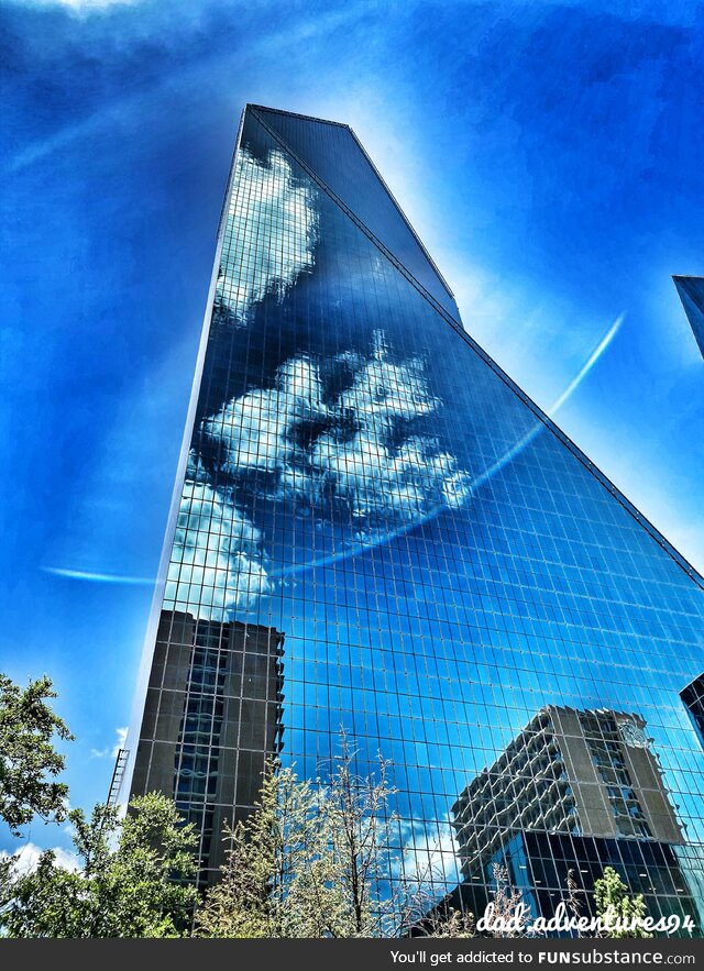 Fountain place skyscraper dallas, tx