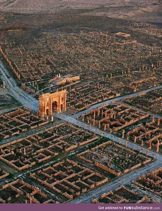 [OC] Roman ruins in Timgad, Batna, Algeria