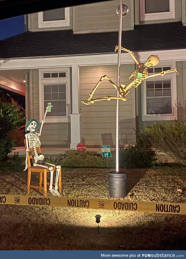 A neighbor’s 2022 Halloween decoration