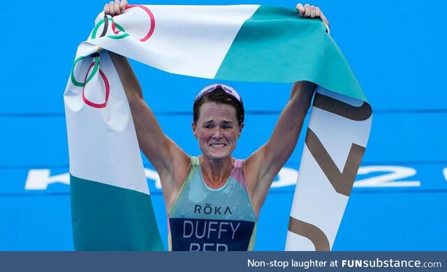 Flora Duffy wins Bermudas first-ever gold at Olympics, 2021
